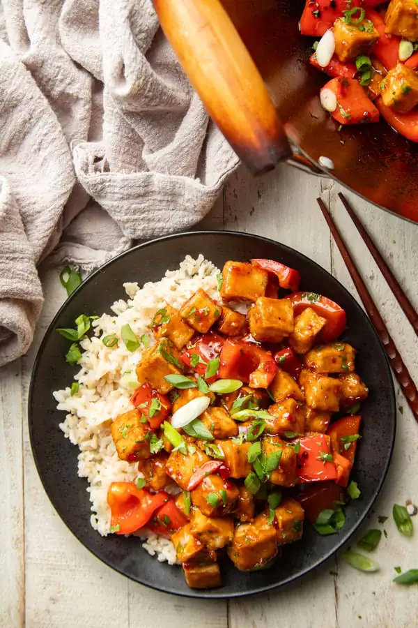 Tofu salado dulce y picante