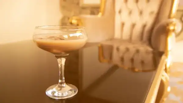 Alcohol-free Baylies liqueur