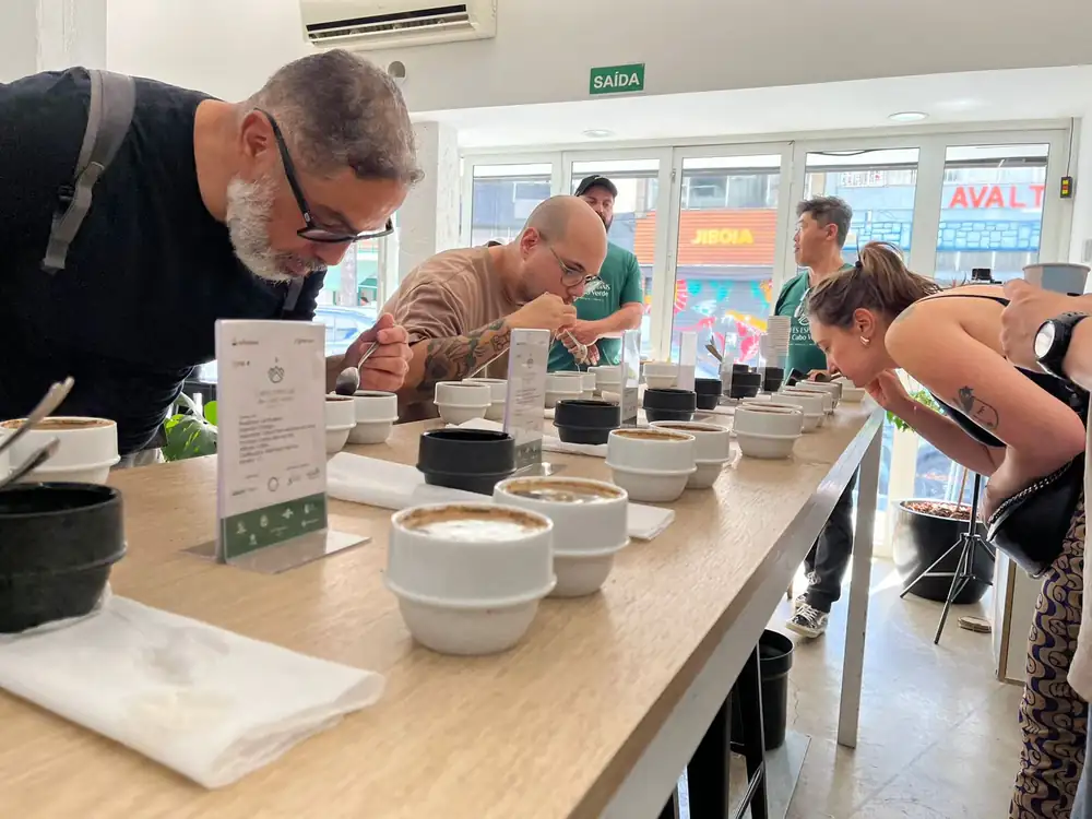 Espresso&CO hosts a cupping session of coffees from Cape Verde