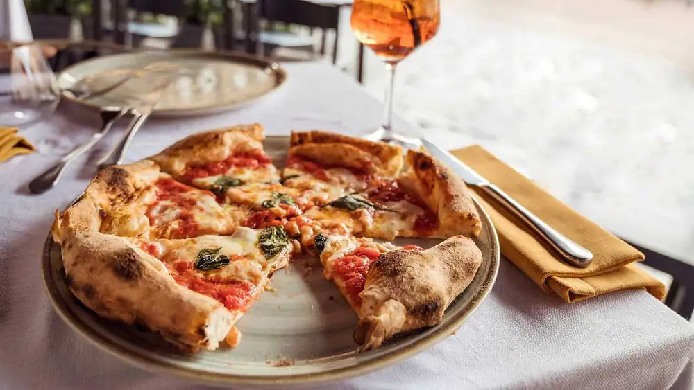 “Una pizza y una bebida” son cada vez más caras, especialmente en Palermo y Nápoles