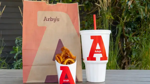 The Arby's Roast Beef Sandwich Hack That Forgoes The Bun