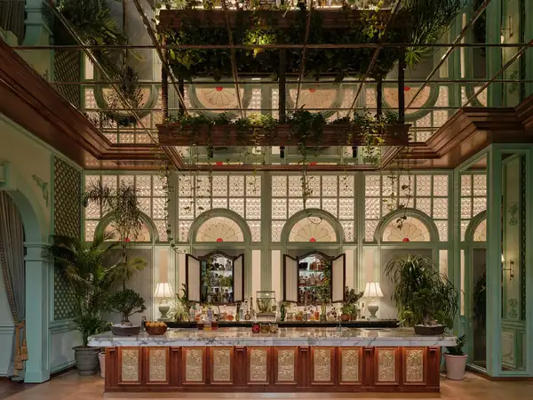 A botanical garden that never existed, but an entire restaurant preserves its memories.