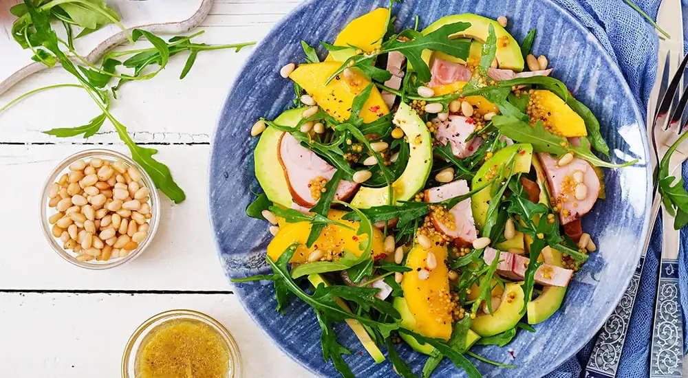 Smoked Chicken Breast, Mango, and Arugula Salad, a step-by-step recipe with photos from Mavritta, 251 kcal