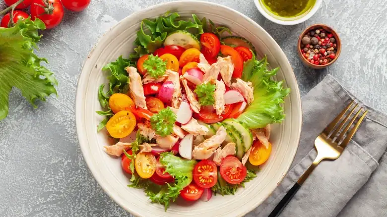 For Salad That Rivals Restaurant Quality, Always Season Your Greens