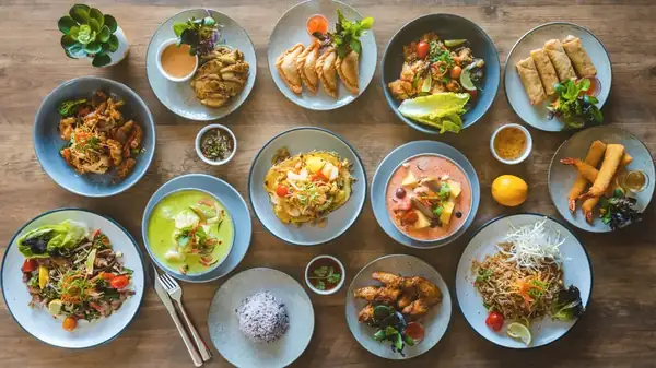 24 palabras y frases esenciales que debes saber en un restaurante tailandés