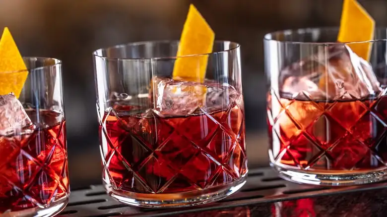 No tendríamos el Negroni que conocemos y amamos sin este cóctel de 3 ingredientes