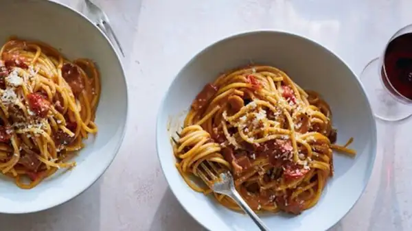 The New York Times' Tomato Carbonara Infuriates the Internet