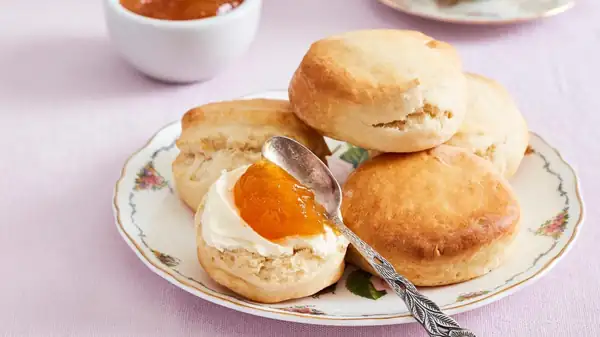 Ideal for a leisurely weekend breakfast: versatile scones