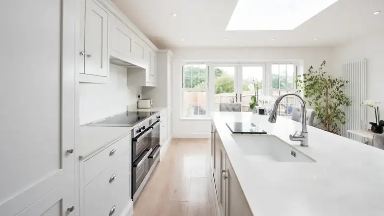 The Metallic Accents You Need In Your Kitchen For 2025