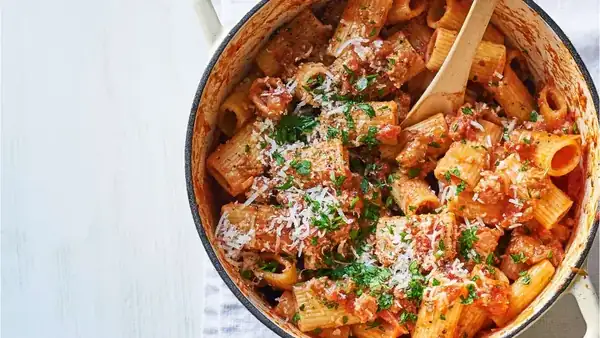 Fresh sausage ragout