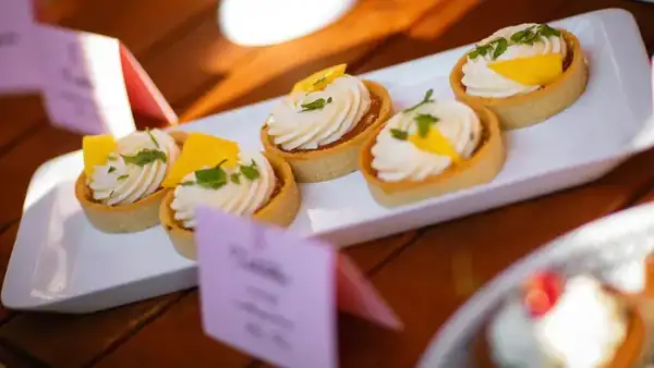 Passion fruit tartlet with vanilla cream