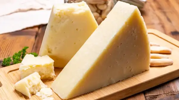 Los mejores acompañamientos para maridar con queso Pecorino