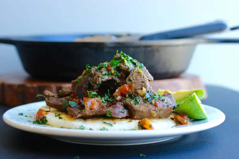 Arepa with Beef Liver in Creole Sauce Recipe (Arepa con Higado en Salsa Criolla)