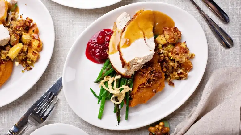 The Only Day Of The Week You Can Snag Cracker Barrel's Turkey N' Dressing