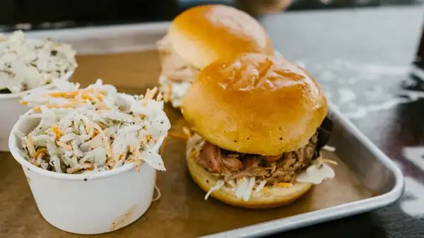 Why You Should Never Eat At A BBQ Restaurant In A Shopping Mall