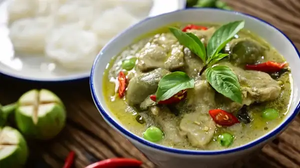The Complex Political History Behind The Standardization Of Thai Restaurant Menus