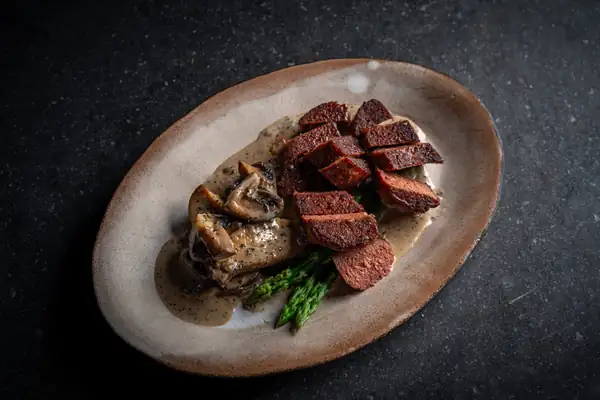 Steakholder Foods Starts U.S. Retail Sales With Five-Product Perfecta Range