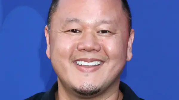 Why Chopsticks Are Jet Tila's No. 1 Thai Restaurant Red Flag