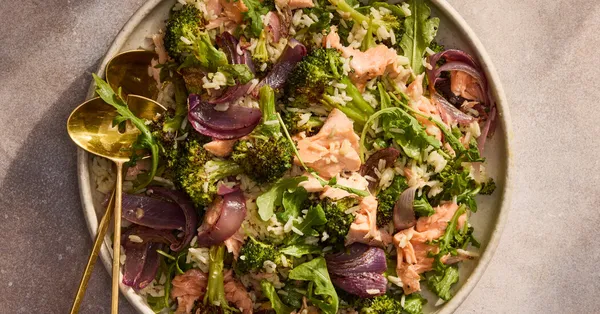 Receta de bol de salmón asado con brócoli • 5★ • 45 min