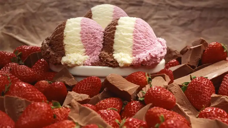 ¿Qué diferencia al helado napolitano del Spumoni?