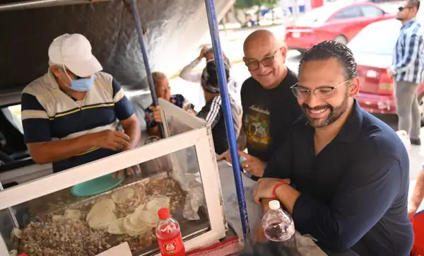 Entre tacos, recuerdos y amistad, Pedro Miguel se reencuentra con Paco Chincoya