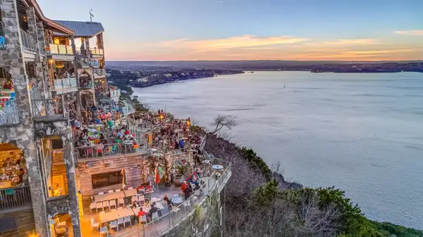 The enormous Texas restaurant that can serve 2,500 people at once