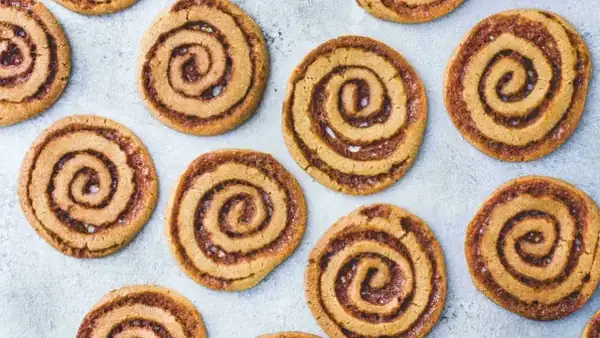 Caramel spiral cookies