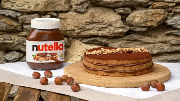 Hazelnut cake with Nutella®