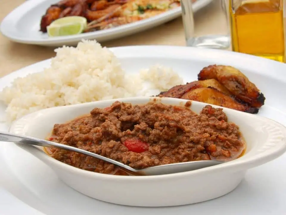 Picadillo a la Habanera (Cuban Ground Beef)