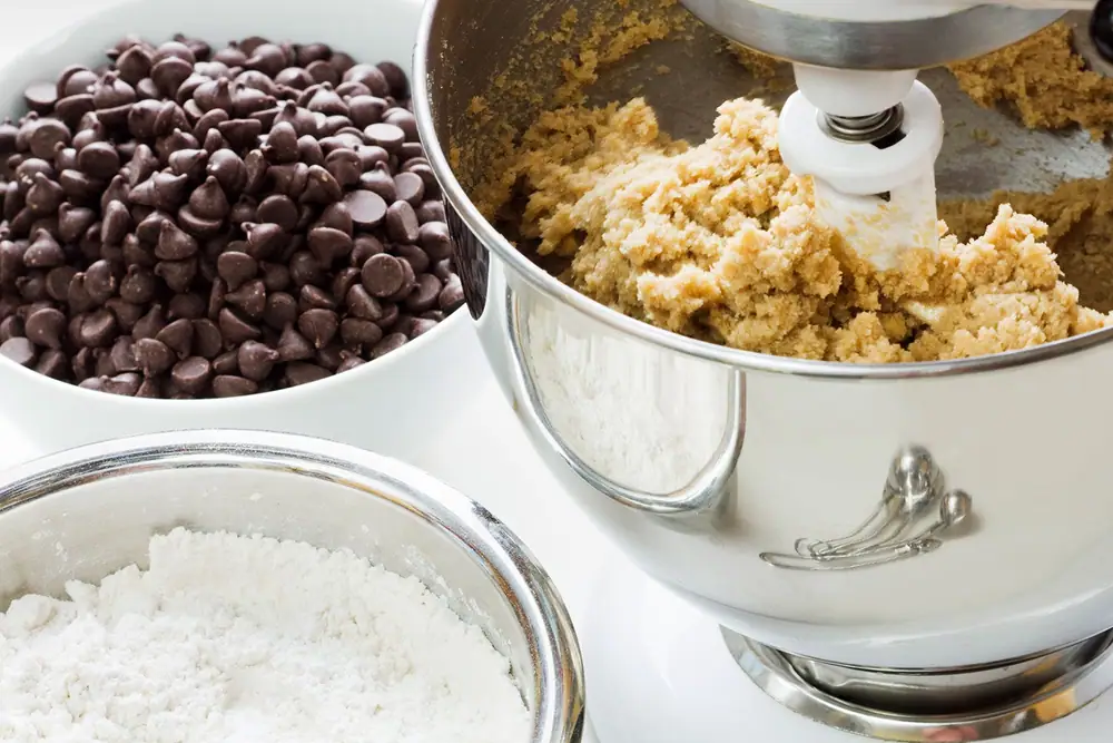 The Best Stand Mixer to Fulfill Your Great British Bake Off Fantasy