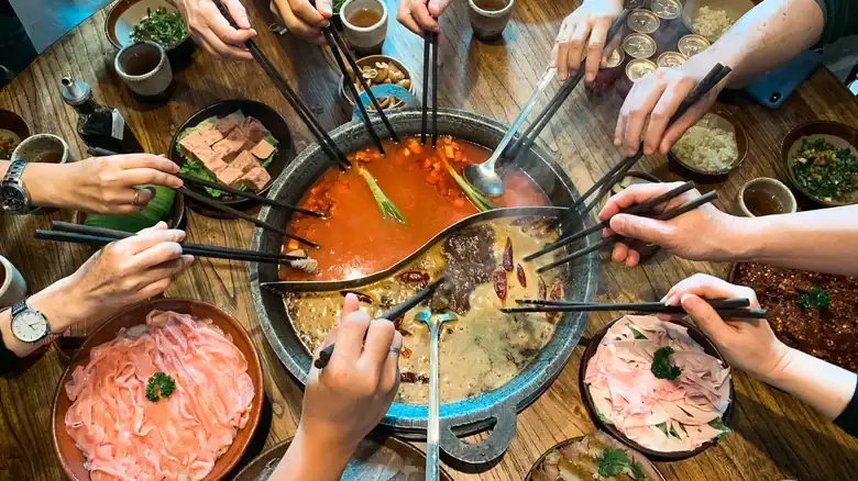 Lo que necesitas saber para disfrutar del hot pot chino de forma segura