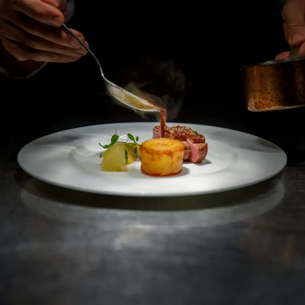 Michelin's Hong Kong-Macao Guide Crowns Nine Three-Star Tables in Its 18th Year
