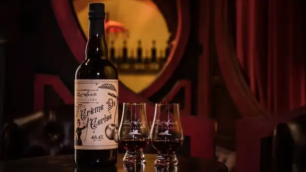 The Nautical Fantasy-Themed Las Vegas Restaurant That Serves 16 Courses Of Rum