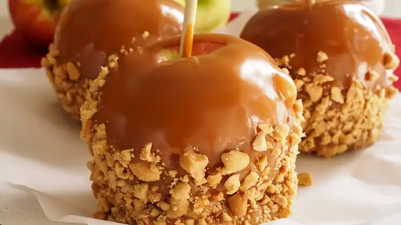 How To Easily Melt Caramel For Apples