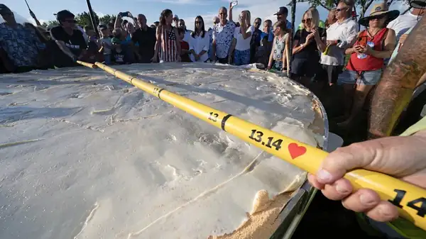 The Florida Keys Rang In Their Bicentennial With A Possibly Record-Breaking Key Lime Pie