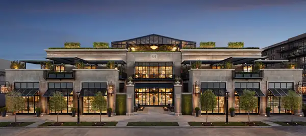 Dallas’s Newest Rooftop Restaurant Sits Above a Luxurious Knox Furniture Store