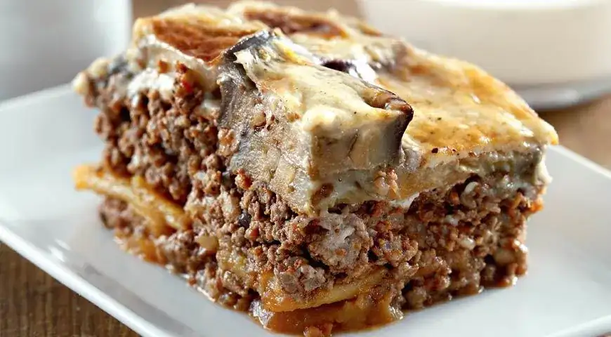 Oven-baked eggplant moussaka
