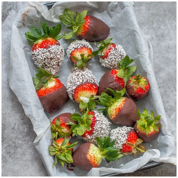 Vegan Chocolate Covered Strawberries