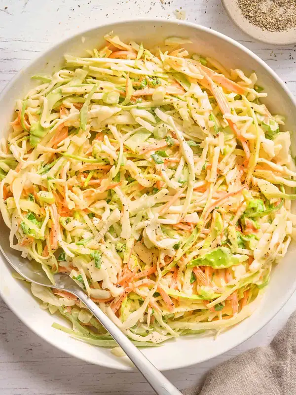 La receta de ensalada de col que finalmente me convenció 😍