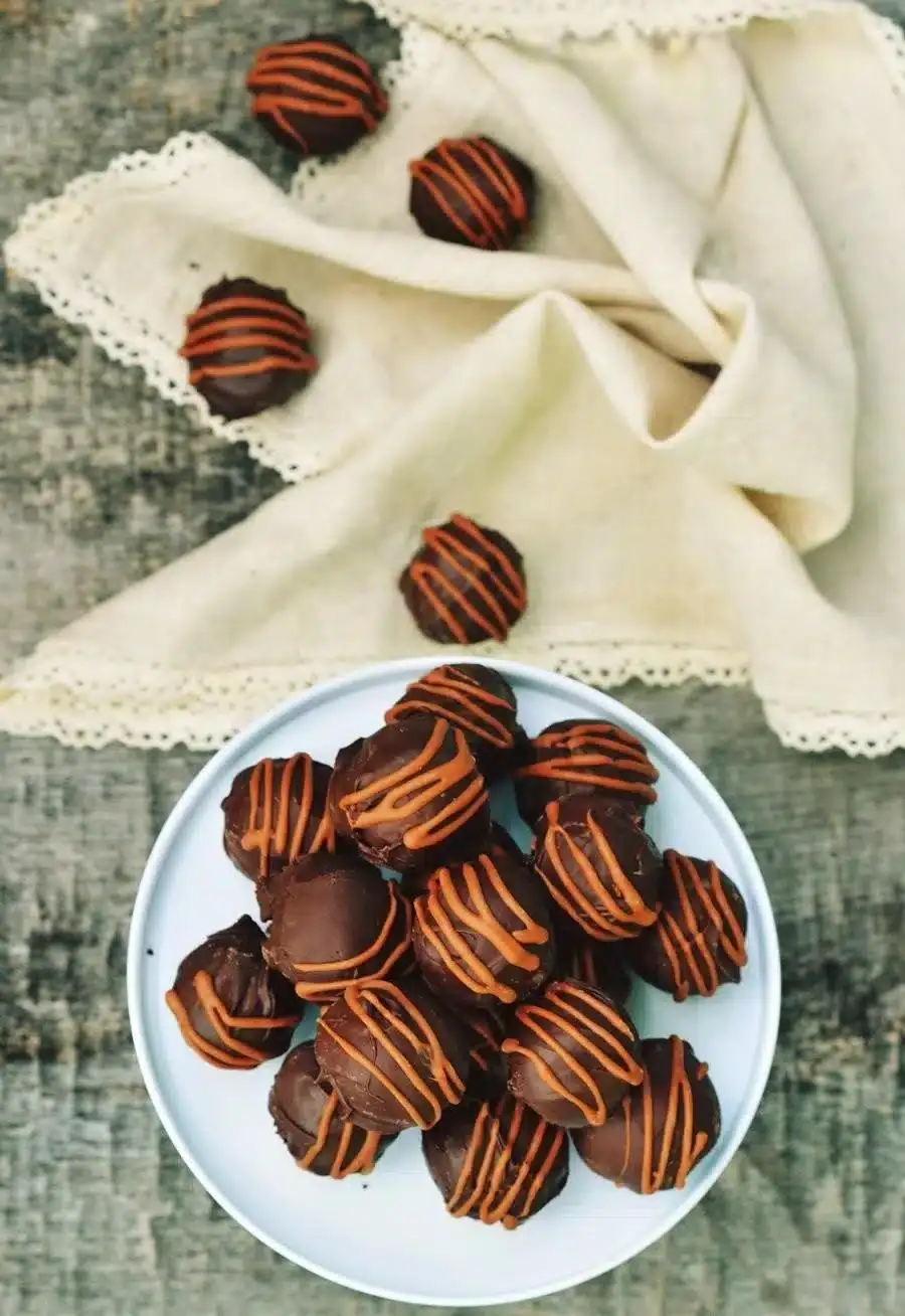 Chocolate Truffles with Peanut Butter