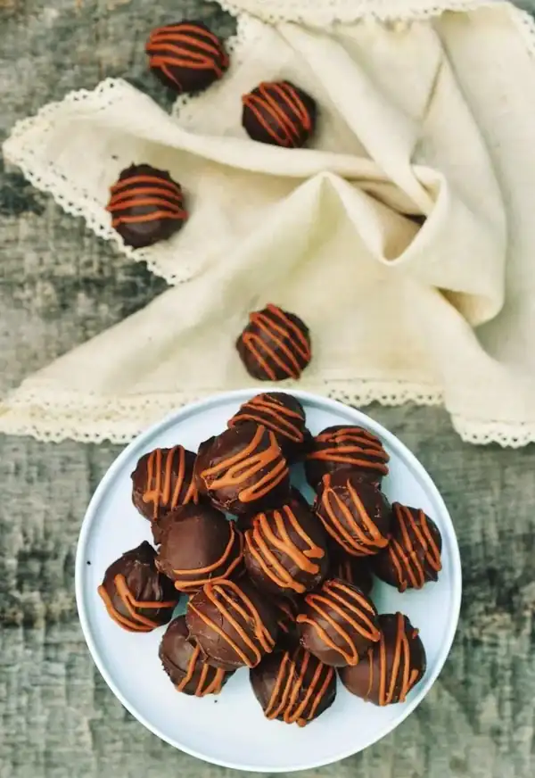 Chocolate Truffles with Peanut Butter