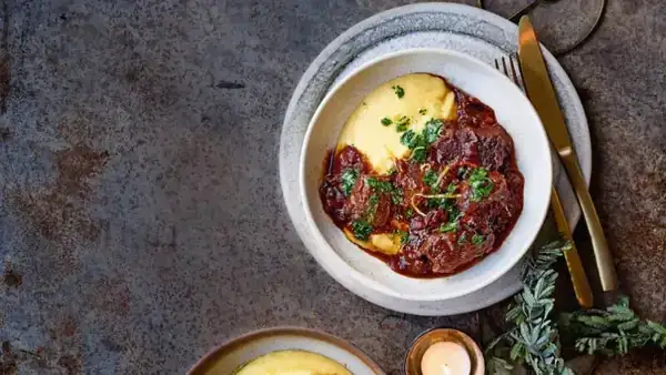 Drunken venison with cheese polenta