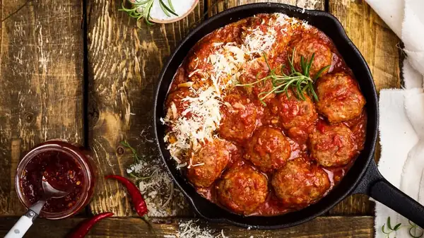 For A Quick And Easy Meatball Upgrade, Reach For One Creamy Addition