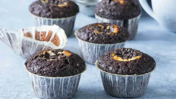Cocoa-coffee muffins with cottage cheese