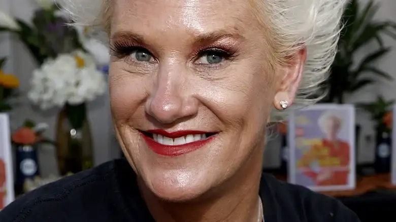 Anne Burrell's Clean Tip For Slicing Sugar Snap Peas