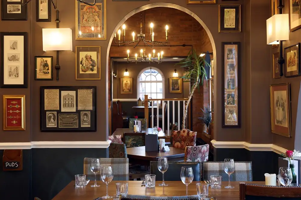 The cosy canalside country pub in Manchester with its own beer