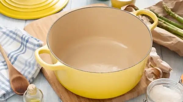 The 10 Best Dutch Ovens, Ranked