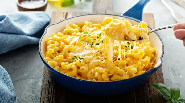 Ina Garten Leaves Her Mac And Cheese Out Overnight For A Delicious Purpose
