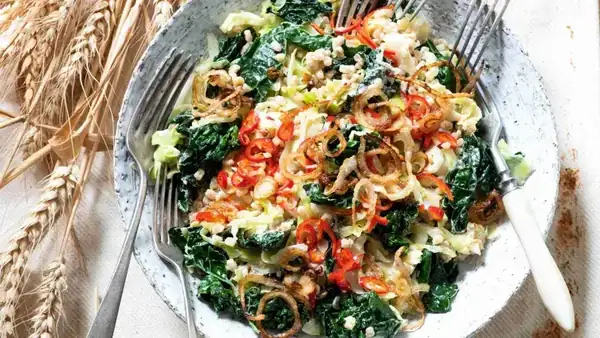 Spelt with vegetables and tahini dressing