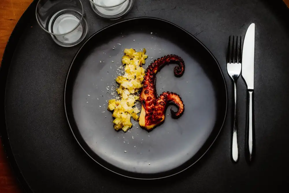 Tender octopus with a crispy crust